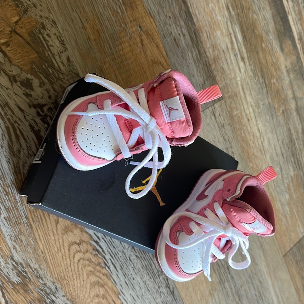 Baby Jordan 1 Mid(TD)